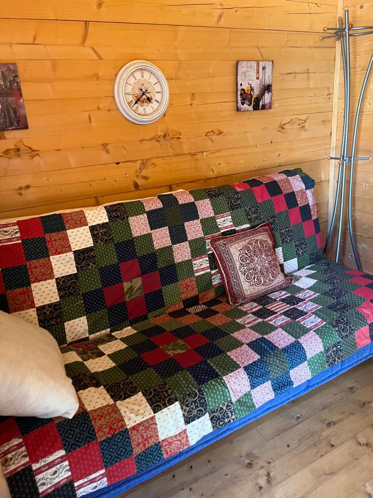 Kolasin Jabuka Bagian luar foto