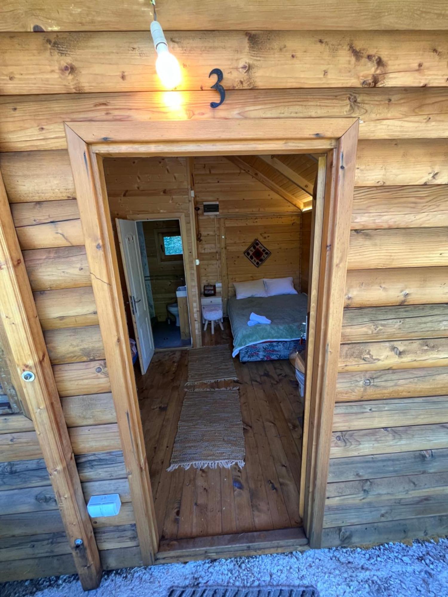 Kolasin Jabuka Bagian luar foto