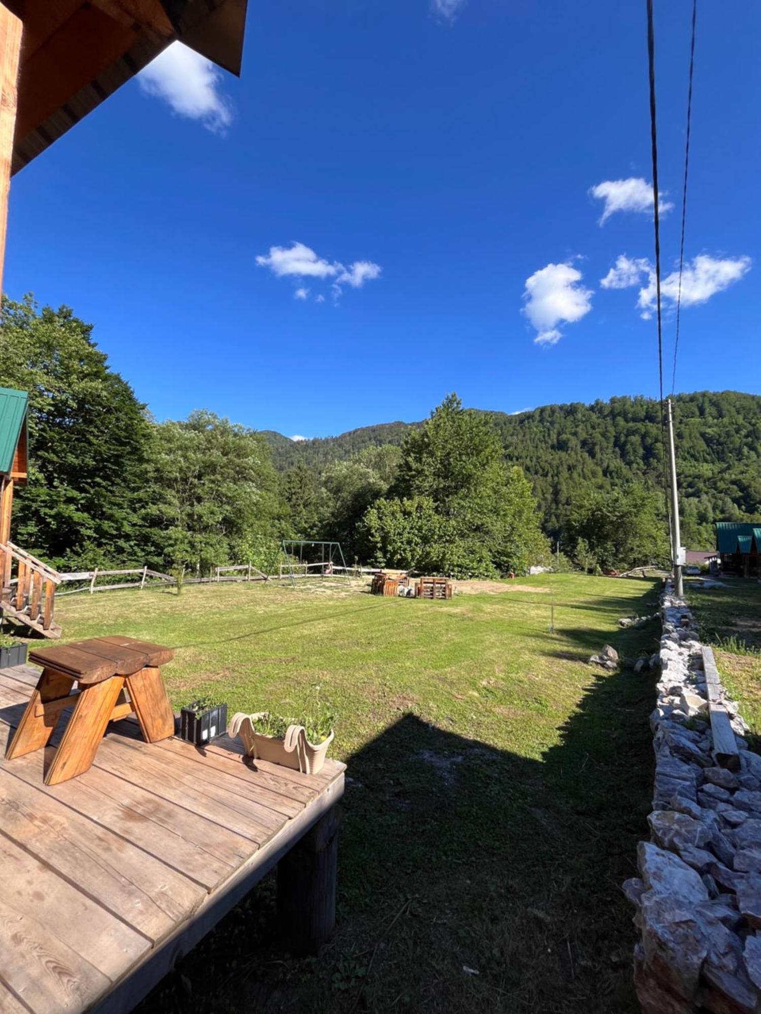 Kolasin Jabuka Bagian luar foto