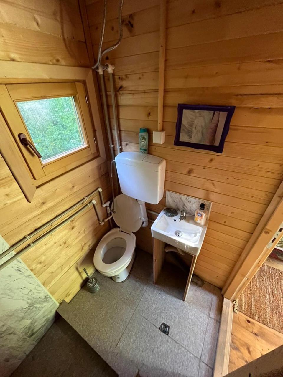Kolasin Jabuka Bagian luar foto