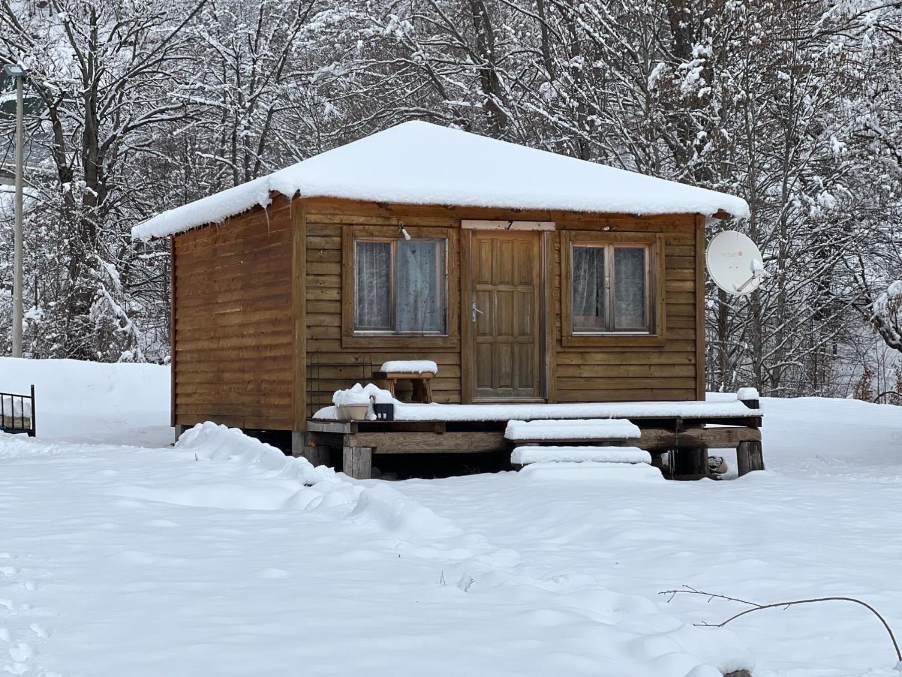Kolasin Jabuka Bagian luar foto