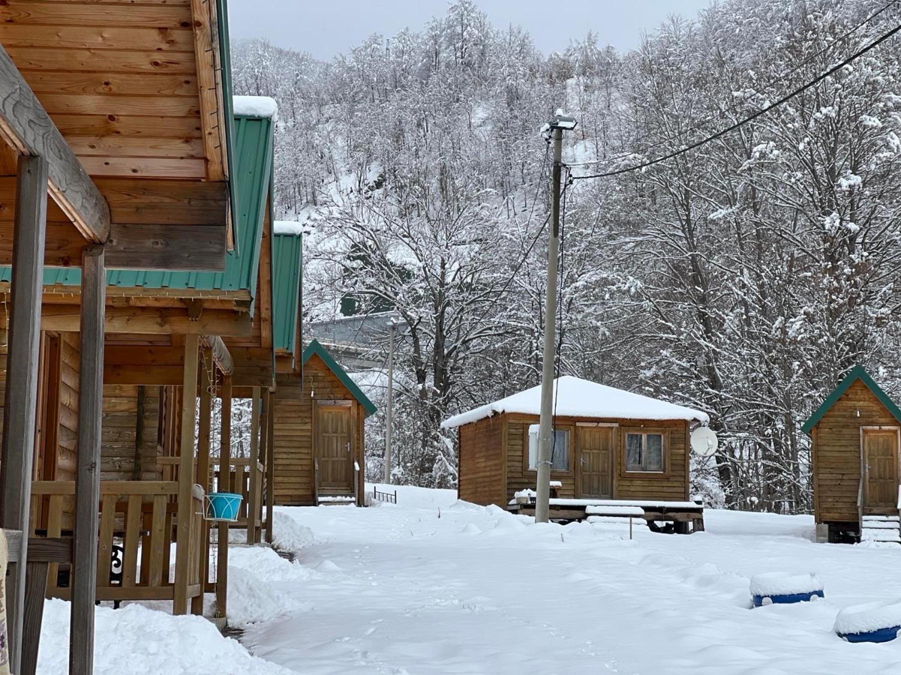 Kolasin Jabuka Bagian luar foto