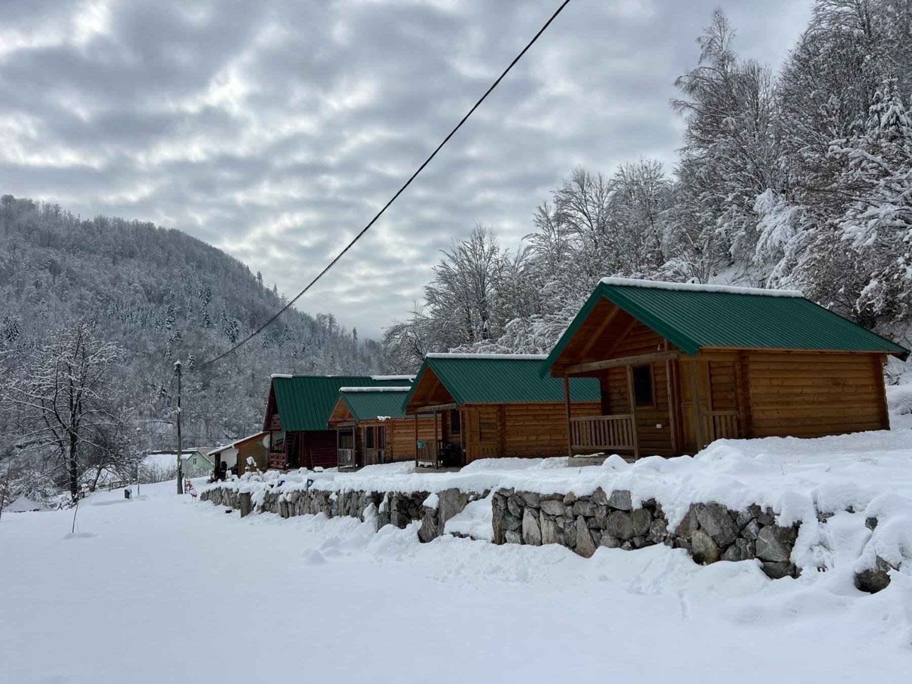 Kolasin Jabuka Bagian luar foto