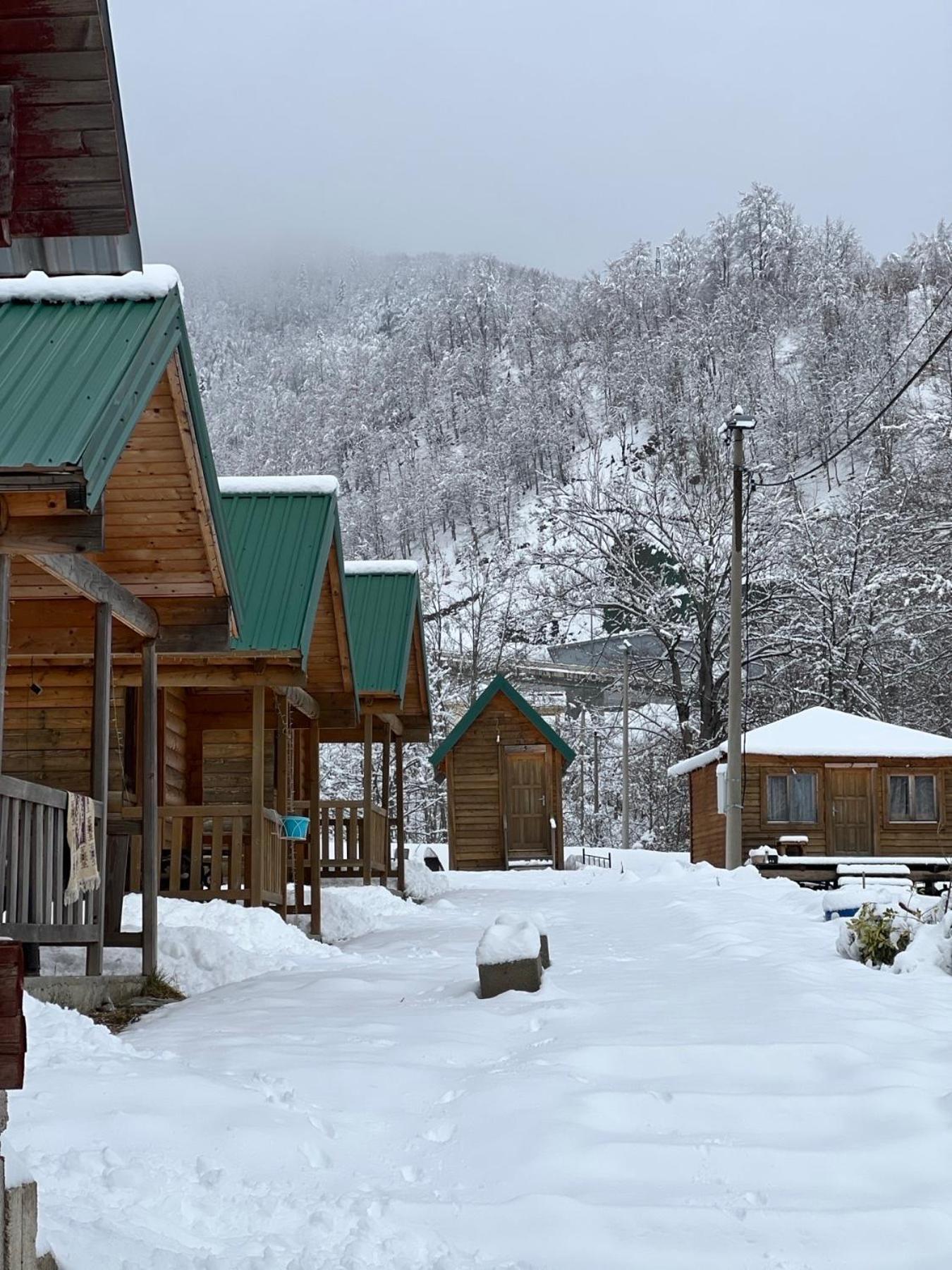 Kolasin Jabuka Bagian luar foto