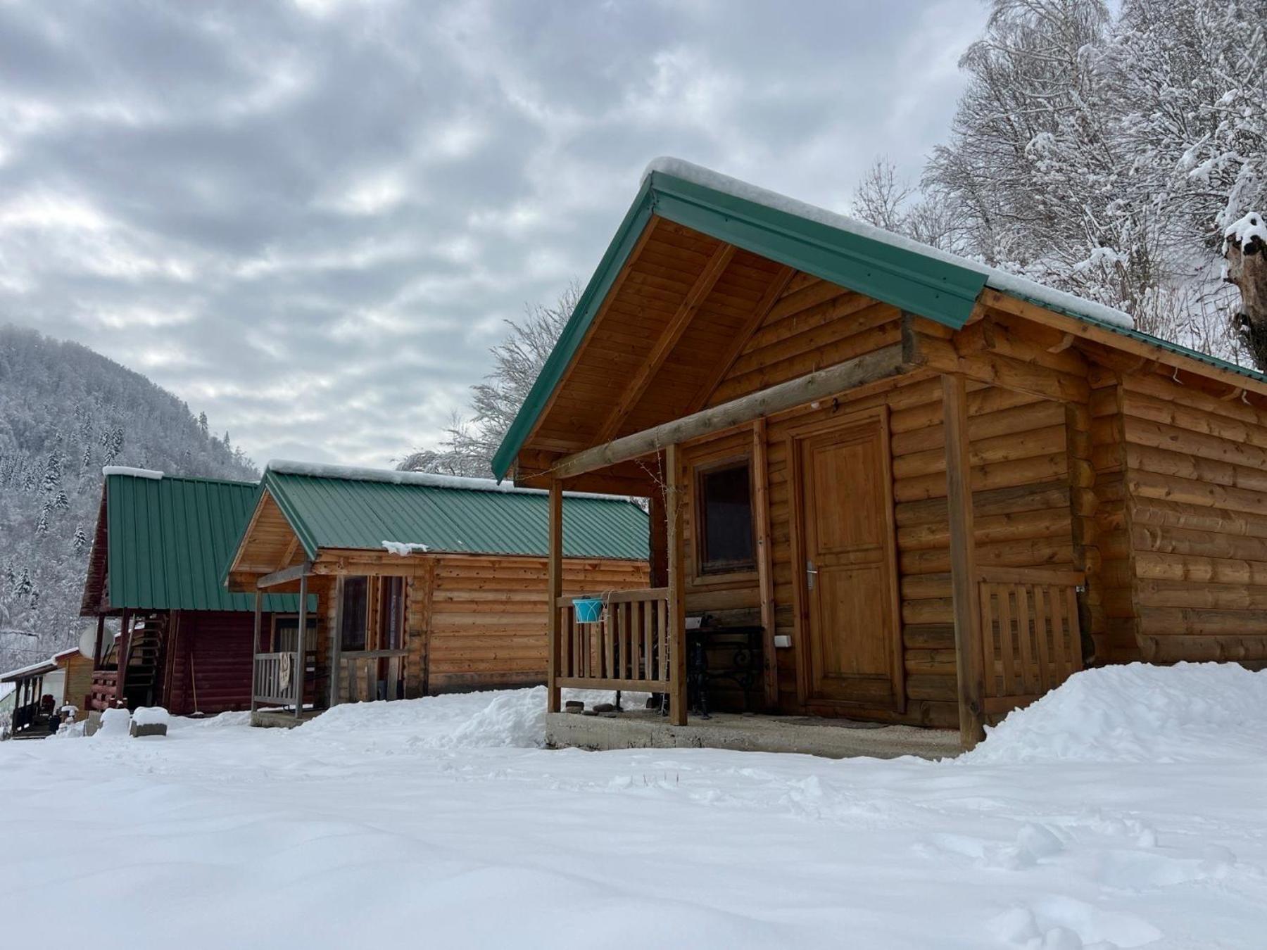 Kolasin Jabuka Bagian luar foto