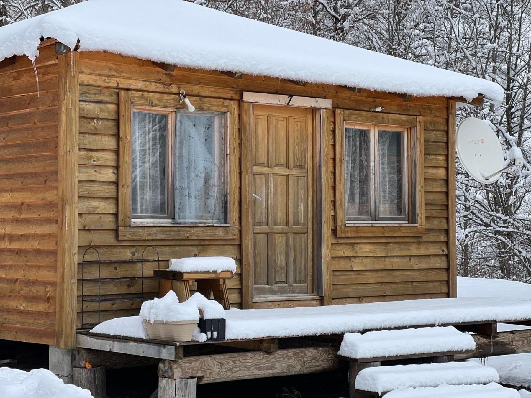 Kolasin Jabuka Bagian luar foto